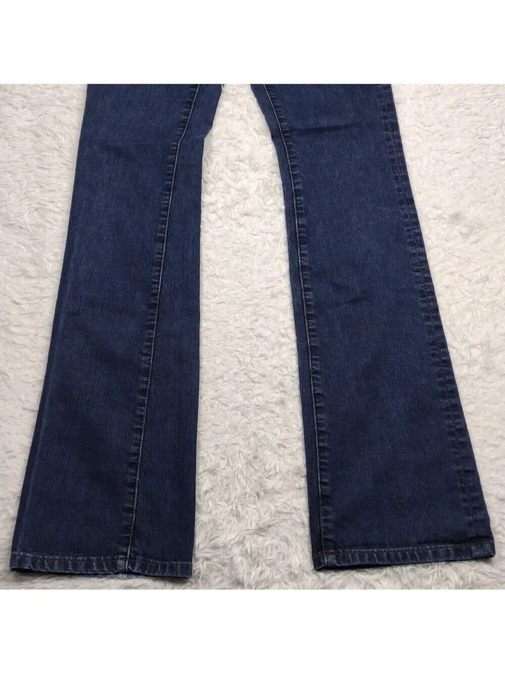𝅺Henry & Belle Women's Blue Dark Wash Mid Rise Zip Up Signature Boot Cut Jeans